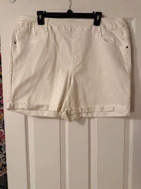 Time and Tru White Cuffed Jean Shorts